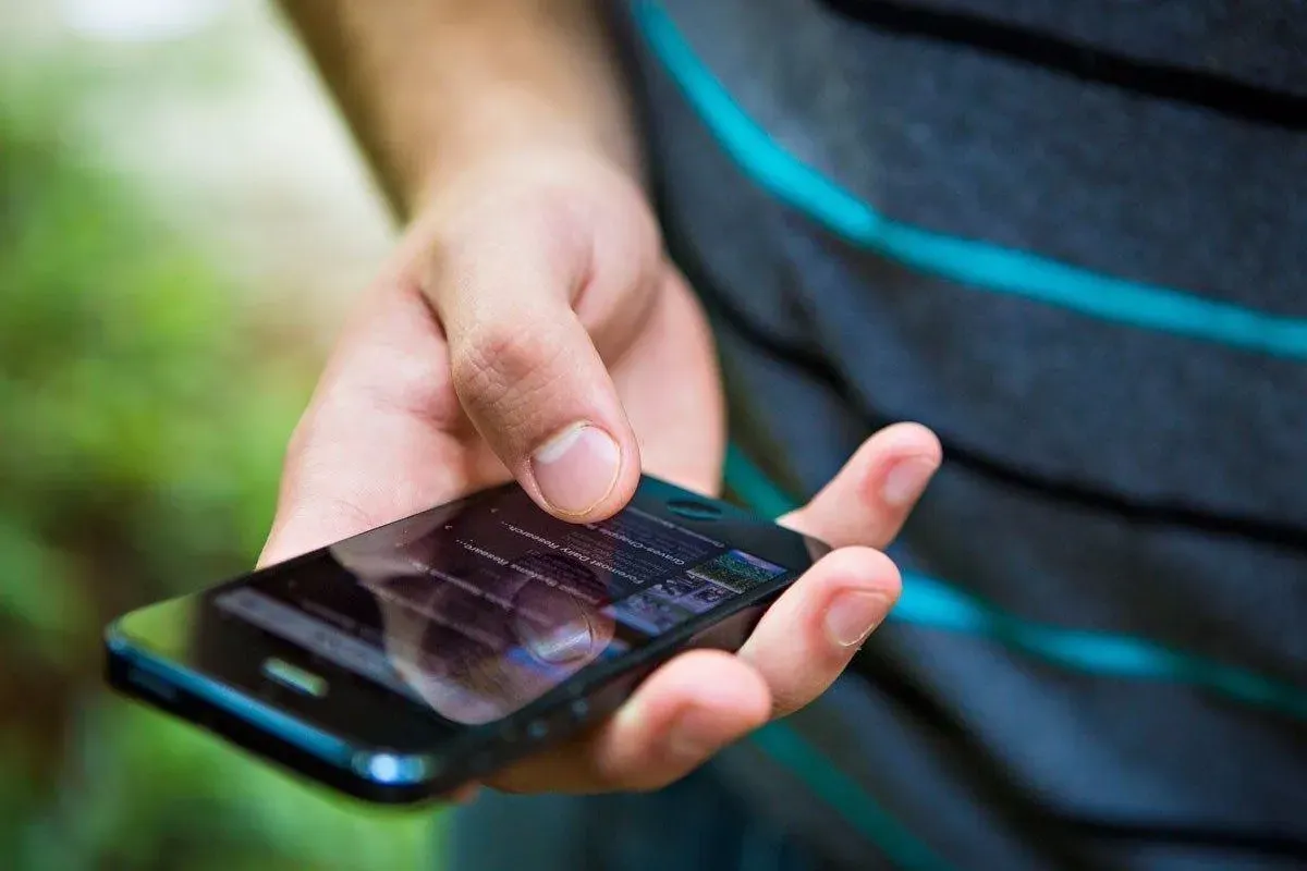 Cara mengatasi Hp Xiaomi reboot terus menerus. (Sumber: Pinterest)