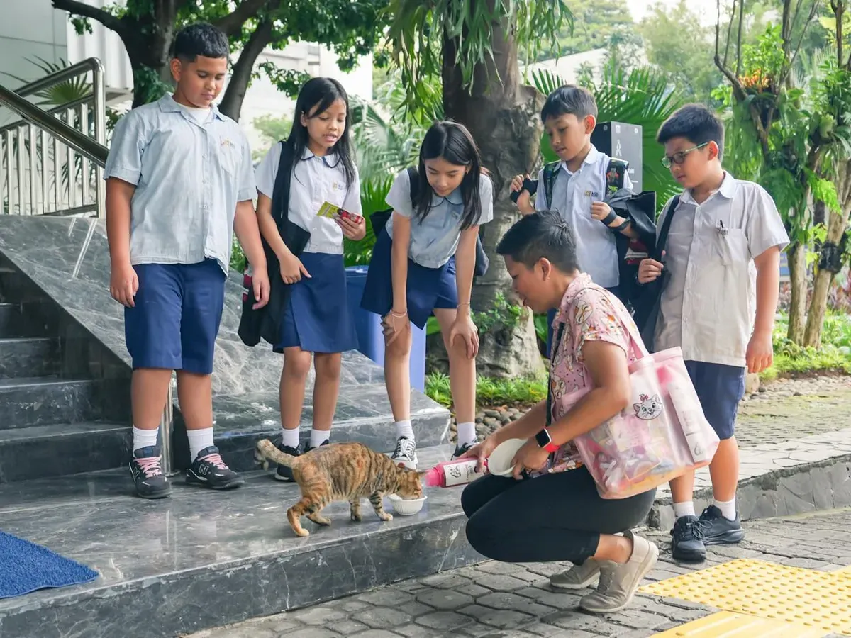 Anggota Komisi B DPRD Jakarta dari Fraksi PSI, Francine Widjojo, menolak rencana Pemprov Jakarta membuat Pulau Kucing di Kepulauan Seribu. Ia pun mendesak pemerintah daerah membatalkan wacana tersebut. (Sumber: Dok. Pribadi)