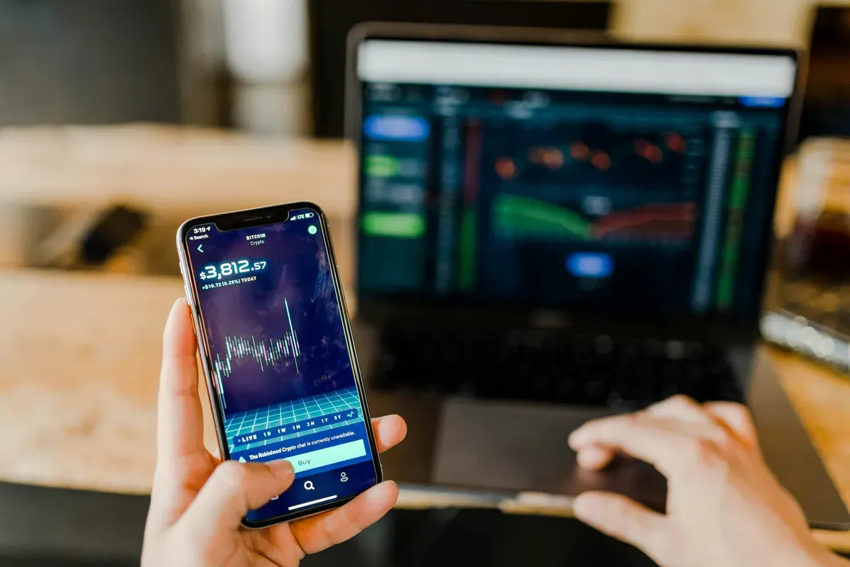 5 Investasi Terbaik untuk Pemula (Sumber: Unsplash/Austin Distel)