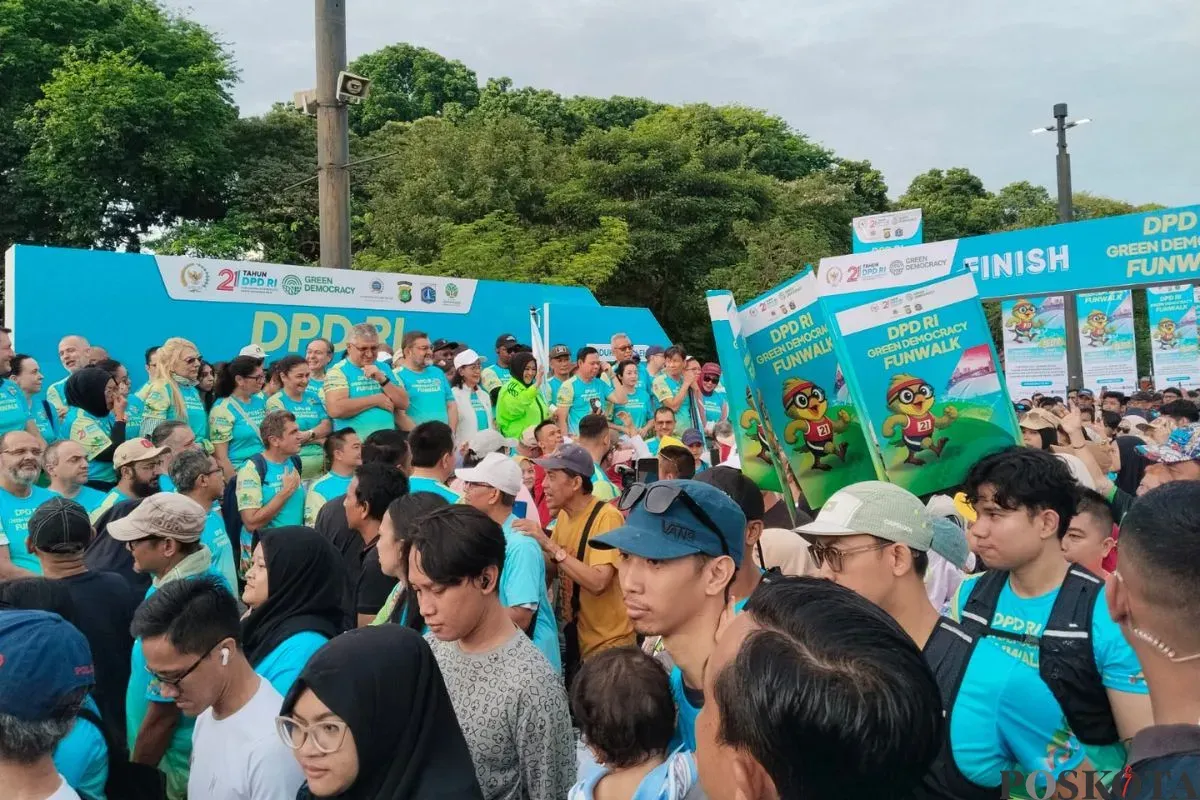Acara Green Democracy Fun Walk di Plaza Timur GBK, Gelora, Tanah Abang, Jakarta Pusat, Minggu, 9 November 2025. (Sumber: Poskota/Heri Effendi)