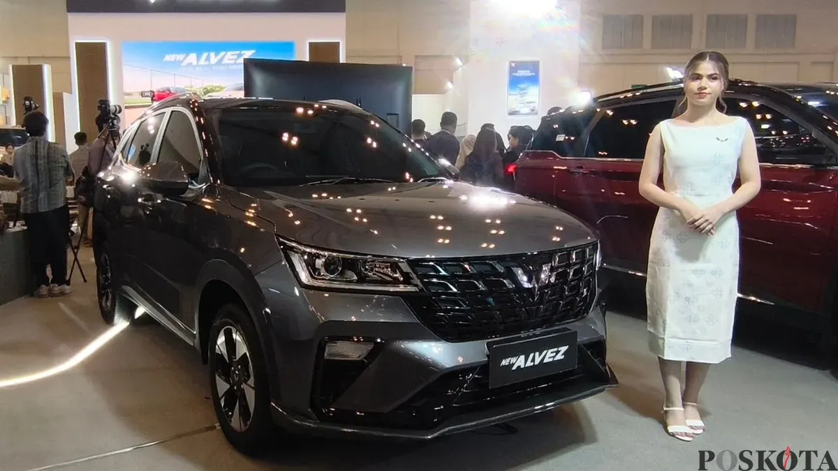 Wuling Motors resmi memperkenalkan mobil New Alvez di GJAW 2025, ICE BSD City, Kabupaten Tangerang. (Sumber: Poskota/Erwan Hartawan)