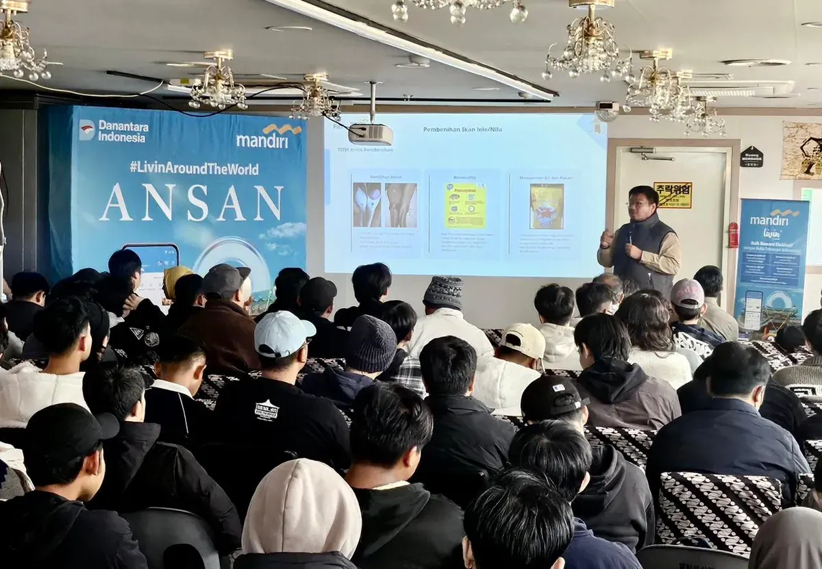 Ratusan PMI menghadiri penyuluhan finansial dan investasi dari Bank Mandiri dalam program Mandiri Sahabatku di Ansan, Korea Selatan. (Sumber: Istimewa)