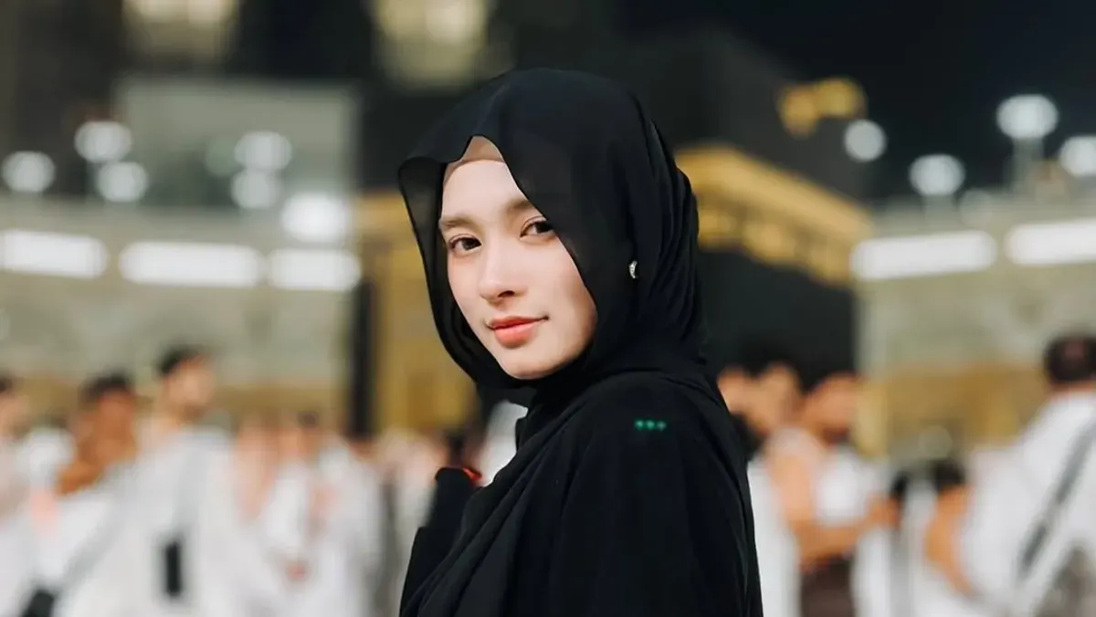 Inara Rusli melayangkan laporan ke Bareskrim Polri (Sumber: Instagram/@mommy_starla)