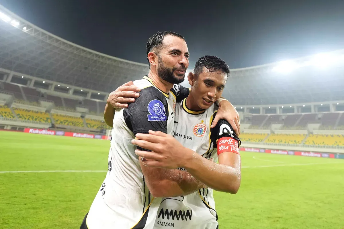 Potret pemain Persija Jakarta, Rizky Ridho (kanan) dan Jordi Amat (kiri) diprediksi absen di liga domestik, fokus Timnas Indonesia. (Sumber: Persija)