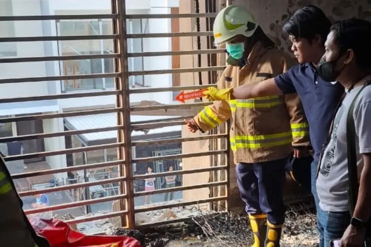 Kebakaran rumah mewah di perumahan elite Citra Garden 8 Cluster Aero Mansion Blok N3, Kelurahan Pegadungan, Kecamatan Kalideres, Jakarta Barat, Kamis, 4 September 2025. (Sumber: Dok. Istimewa)