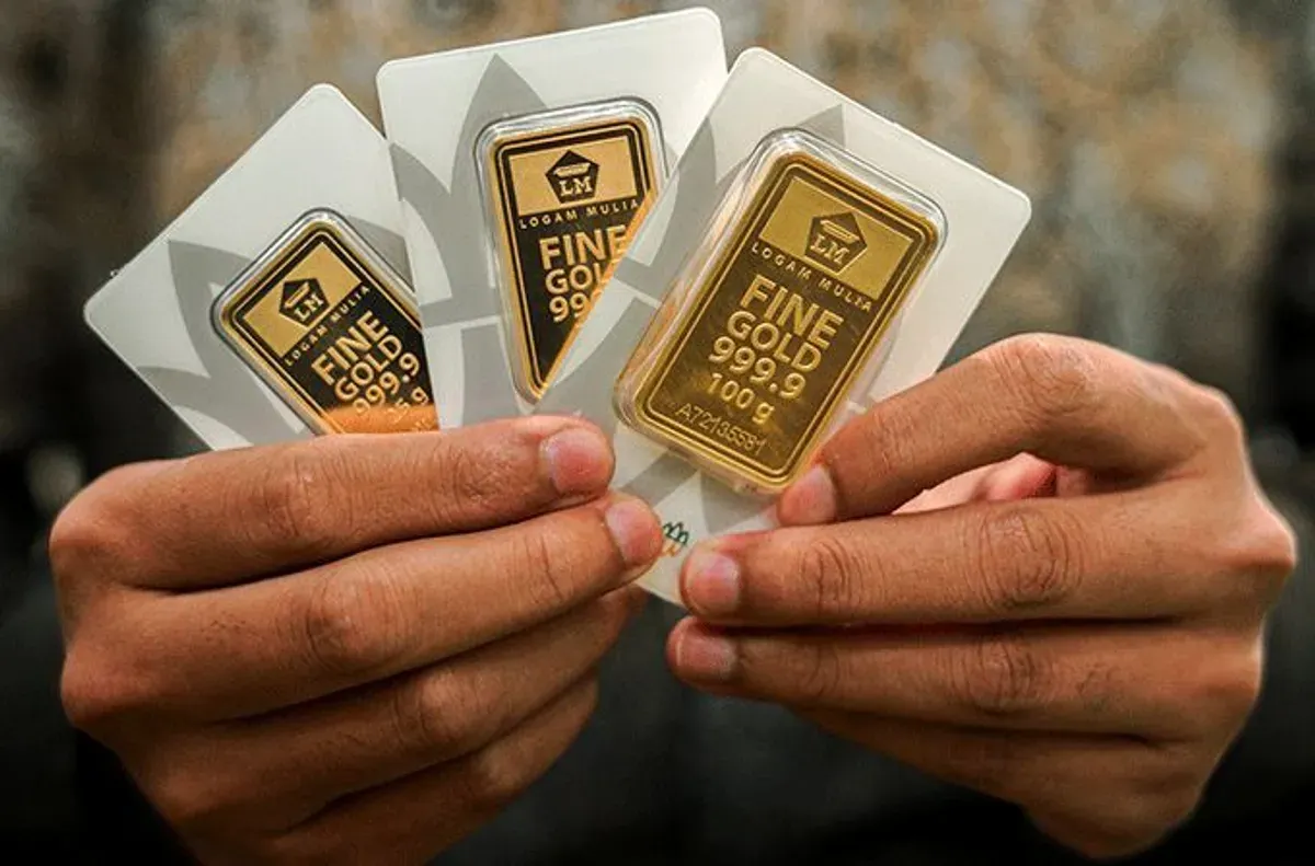 Emas Antam melanjutkan penguatan, naik Rp6.000 dari kemarin. Simak analisis pergerakan harga jual dan buyback per 17 Desember 2025. (Sumber: Pinterest)