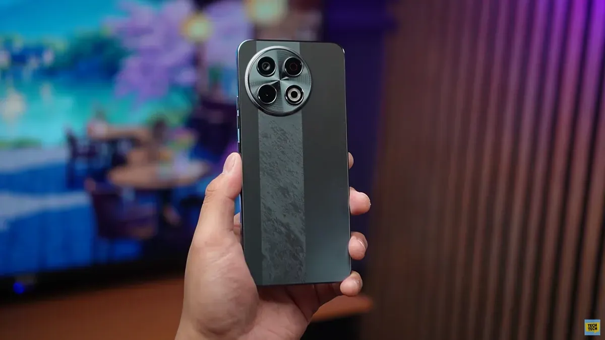Salah satu rekomendasi HP 2 jutaan terbaik 2025 yang cocok untuk gaming, Technos Spark 30 Pro. (Sumber: YouTube/Tech Tech)