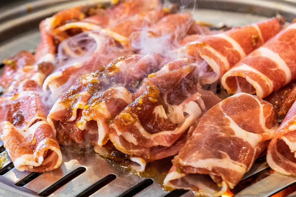 Ilustrasi kuliner Korean BBQ di kawasan SCBD, Jakarta Selatan. (Sumber: Instagram/@saemaeul.indonesia)