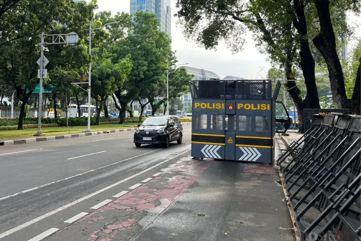 Arus lalu lintas di Kawasan Patung Kuda, Jakarta Pusat, tampak lenggang, Rabu, 17 September 2025. (Sumber: Poskota/Muhammad Tegar Jihad)