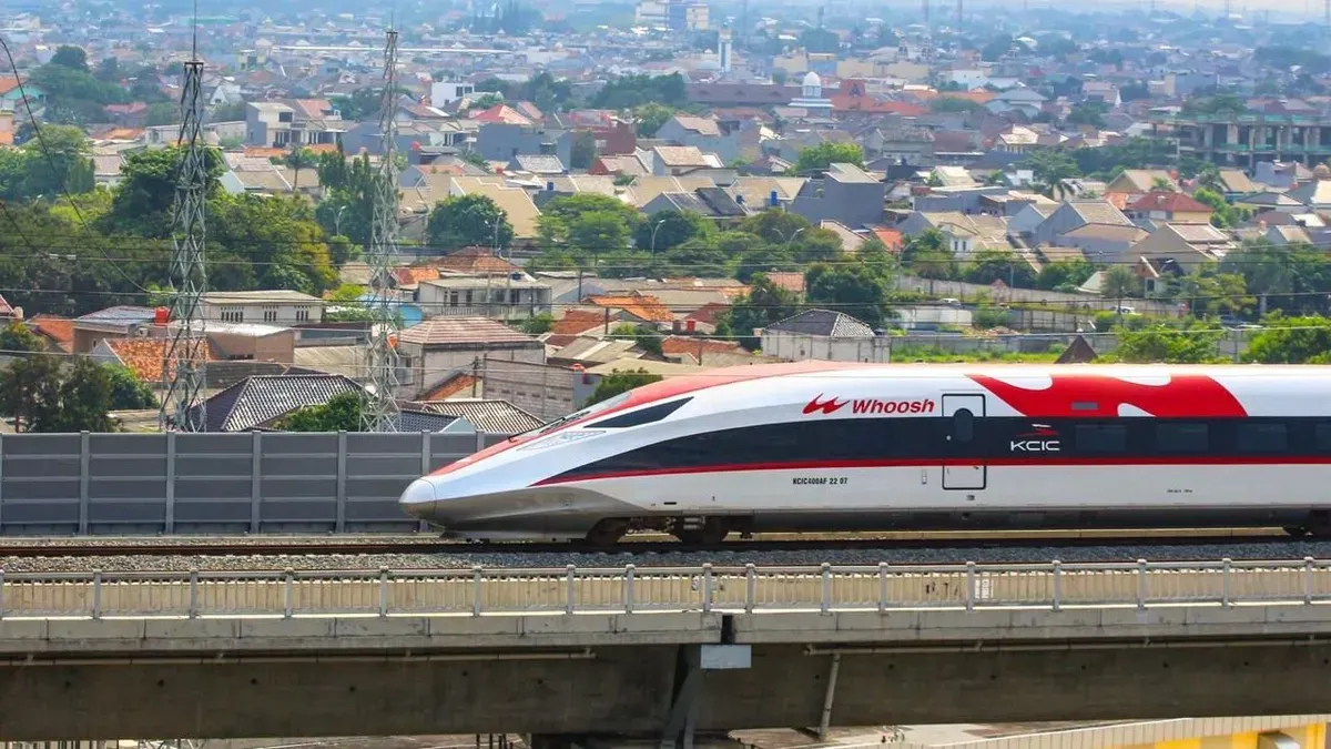 Kereta Cepat Indonesia China (KCIC) membenarkan kejadian kereta cepat Whoosh berhenti mendadak di wilayah Kopo, Bandung, Jumat, 3 April 2026 sekitar pukul 16.45 WIB. (Sumber: Dok. KCIC)