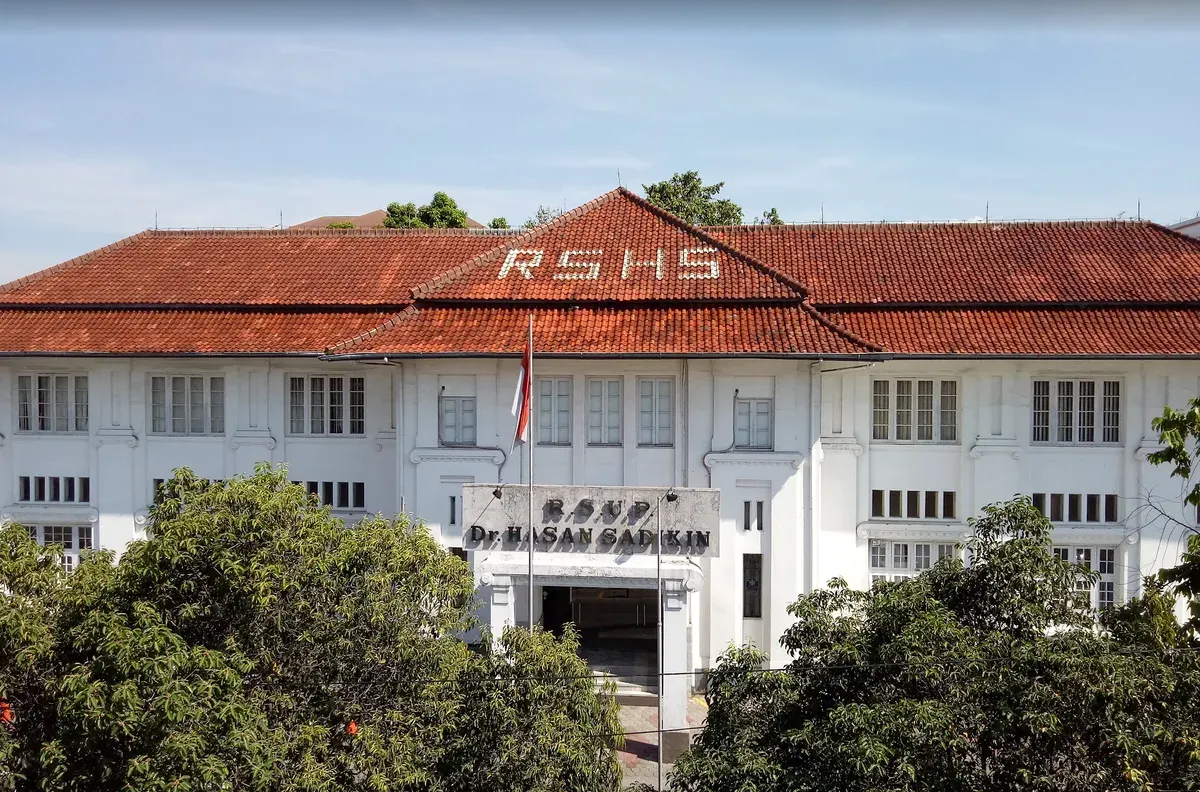 Kasus dugaan modus tukar bayi tengah menjadi sorotan di Rumah Sakit Hasan Sadikin (RSHS) Bandung. (Sumber: Dok.Wikipedia)
