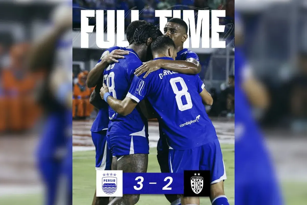 Selebrasi pemain Persib Bandung usai mencetak gol kemenangan dalam laga sengit kontra Bali United di Stadion Gelora Bandung Lautan Api. (Sumber: Dok/Persib)