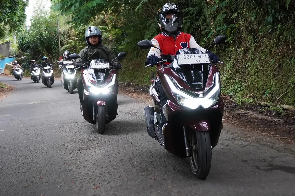 Ilustrasi Ban menjadi salah satu komponen penting pada sepeda motor (Sumber: PT WMS)