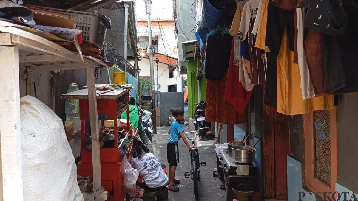 Kawasan padat penduduk di Johar Baru, Jakarta Pusat, Selasa, 14 April 2026. (Sumber: Poskota/M Tegar Jihad)