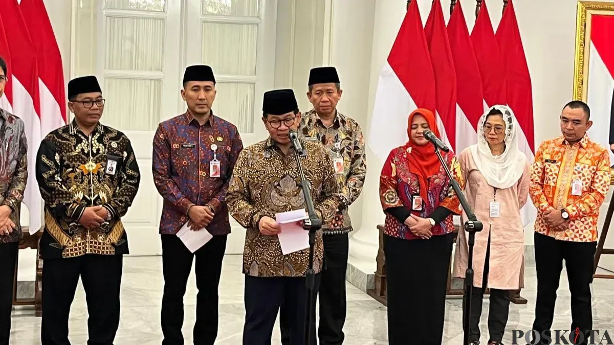 Gubernur Jakarta Pramono Anung saat menyampaikan pernyataan kepada awak media mengenai El Nino di Balai Kota DKI Jakarta, Kamis, 16 April 2026. (Sumber: Poskota/M Tegar Jihad)