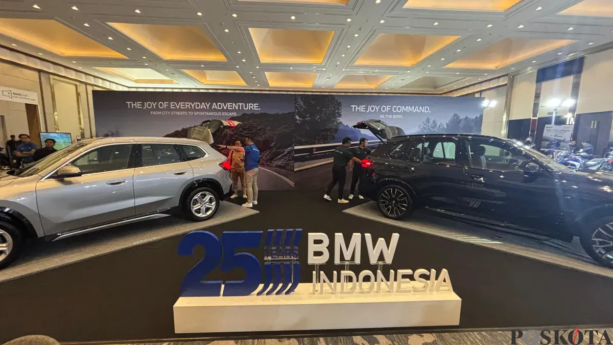 BMW Group Indonesia menggelar pameran bertajuk Festival of JOY. (Sumber: Poskota/ Aldi Harlanda)