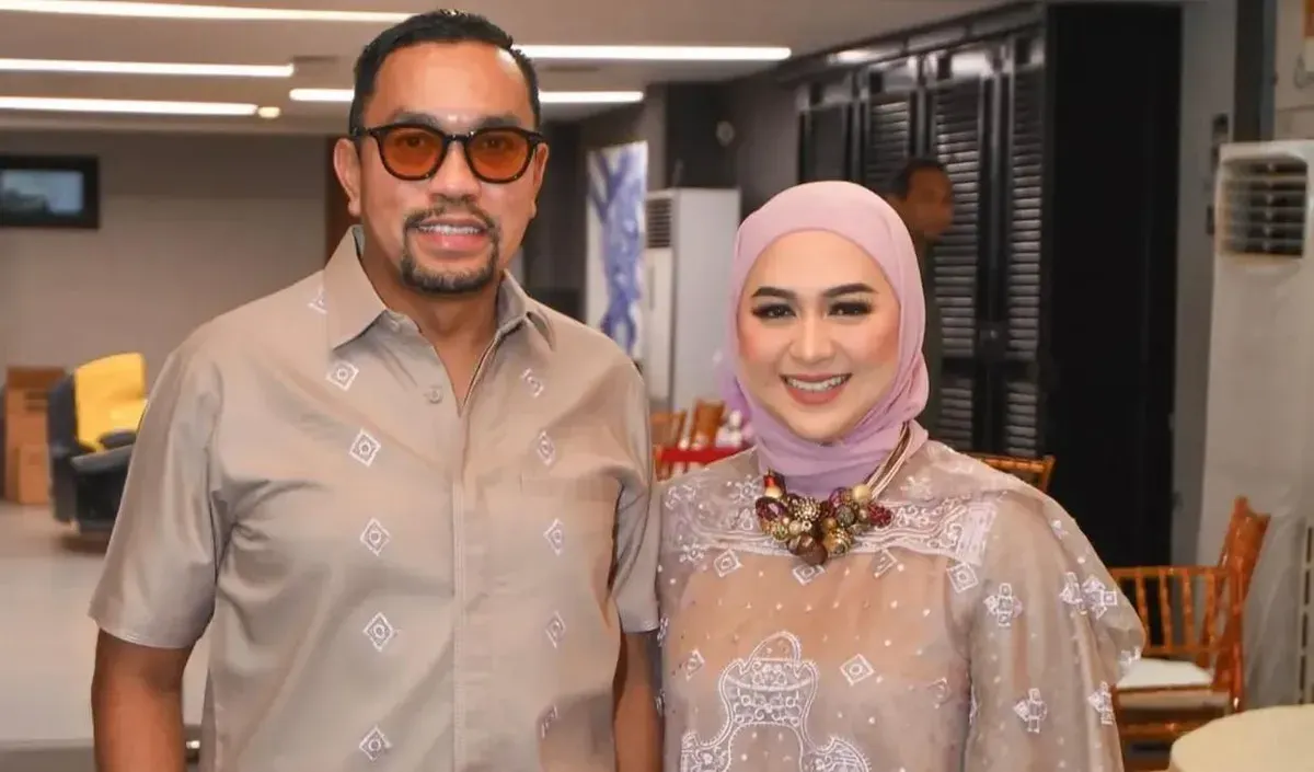 Istri dari politisi Ahmad Sahroni, Feby Belinda, mendadak viral usai diduga selingkuh dengan Surendro Prasetyo alias Yoyo Padi. (Sumber: Instagram/@feby.belinda7)
