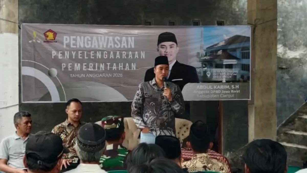 Anggota DPRD Jabar, Abdul Karim, saat mengisi kegiatan pengawasan Peraturan Pemerintahan yang digelar di Pondok Pesantren Al-Aliyah, Desa Kadupandak, Kecamatan Kadupandak, Kabupaten Cianjur. (Sumber: Istimewa)