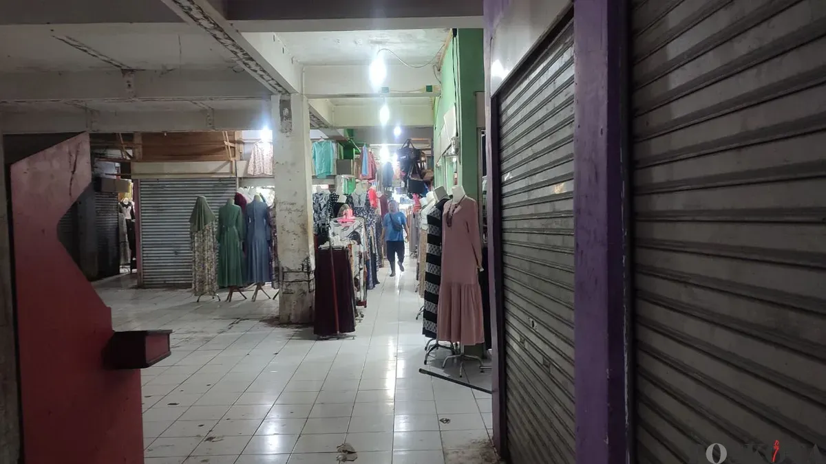 Kondisi bangunan Pasar Badak Pandeglang. (Sumber: Poskota/Samsul Fatoni)