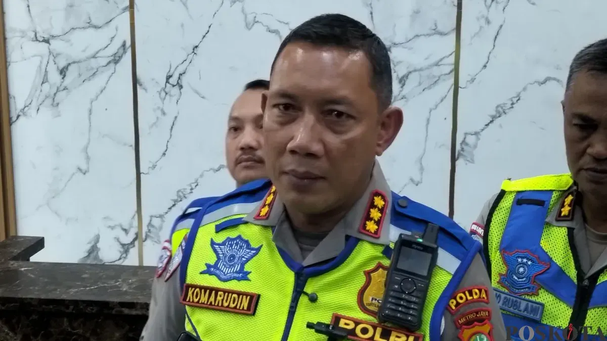 Direktur Lalu Lintas Polda Metro Jaya, Komarudin, saat ditemui di Polda Metro Jaya, Jakarta Selatan, Kamis, 30 April 2026. (Sumber: Poskota/Ali Mansur)