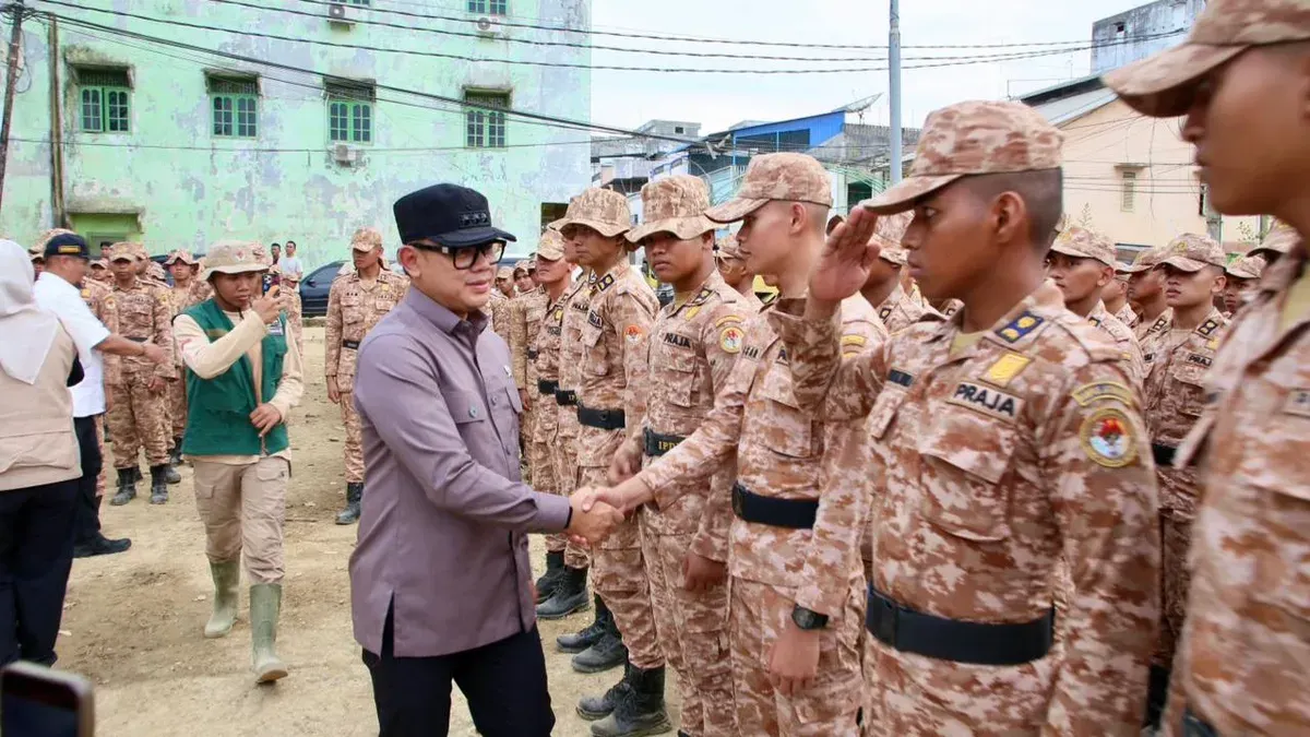 Wamendagri Bima Arya apresiasi praja IPDN di Aceh Tamiang. (Sumber: Dok. Kemendagri)