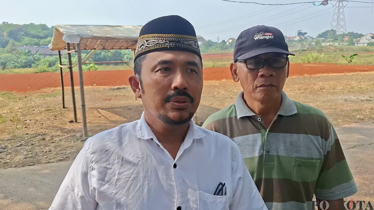 Ketua RT 02 RW 017 Pancoran Mas, Waluyo memberikan keterangan kasus mutilasi di Jalan Kav, Pancoran Mas, Kota Depok, Rabu, 5 Agustus 2026. (Sumber: Poskota/Angga Pahlevi)