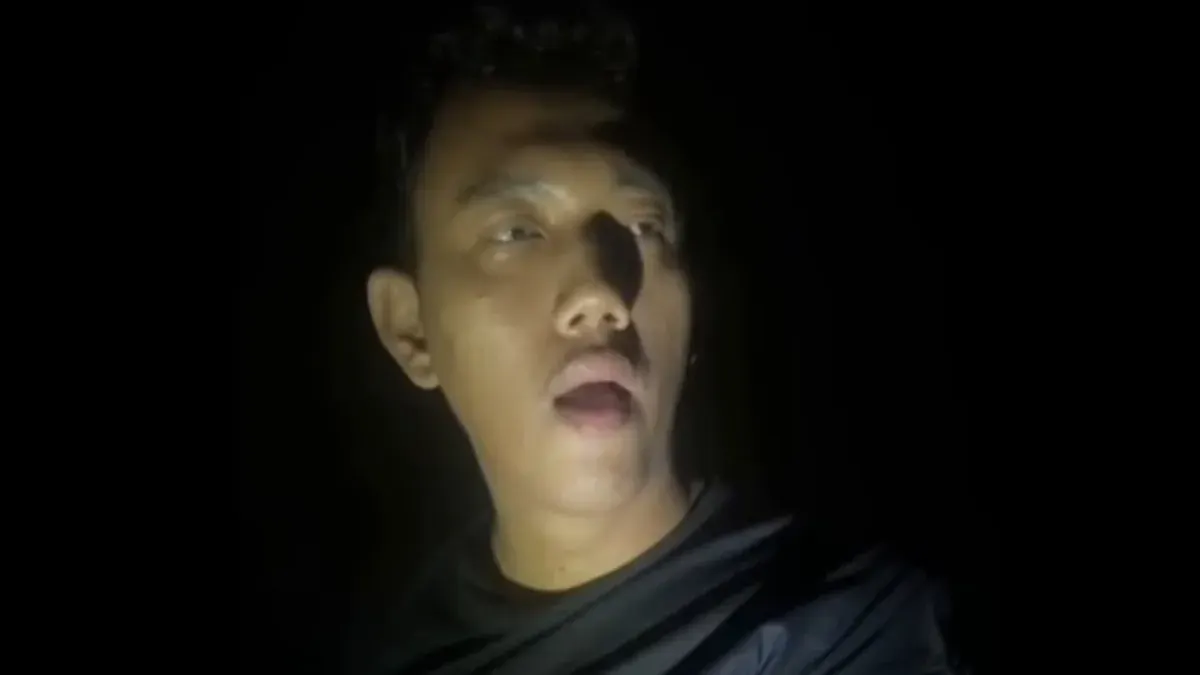 Terduga pelaku mutilasi Depok, berinisial S, 26 tahun ditangkap Tim Subdit Resmob Ditreskrimum Polda Metro Jaya saat melarikan diri ke Pandeglang, Banten. (Sumber: Istimewa)