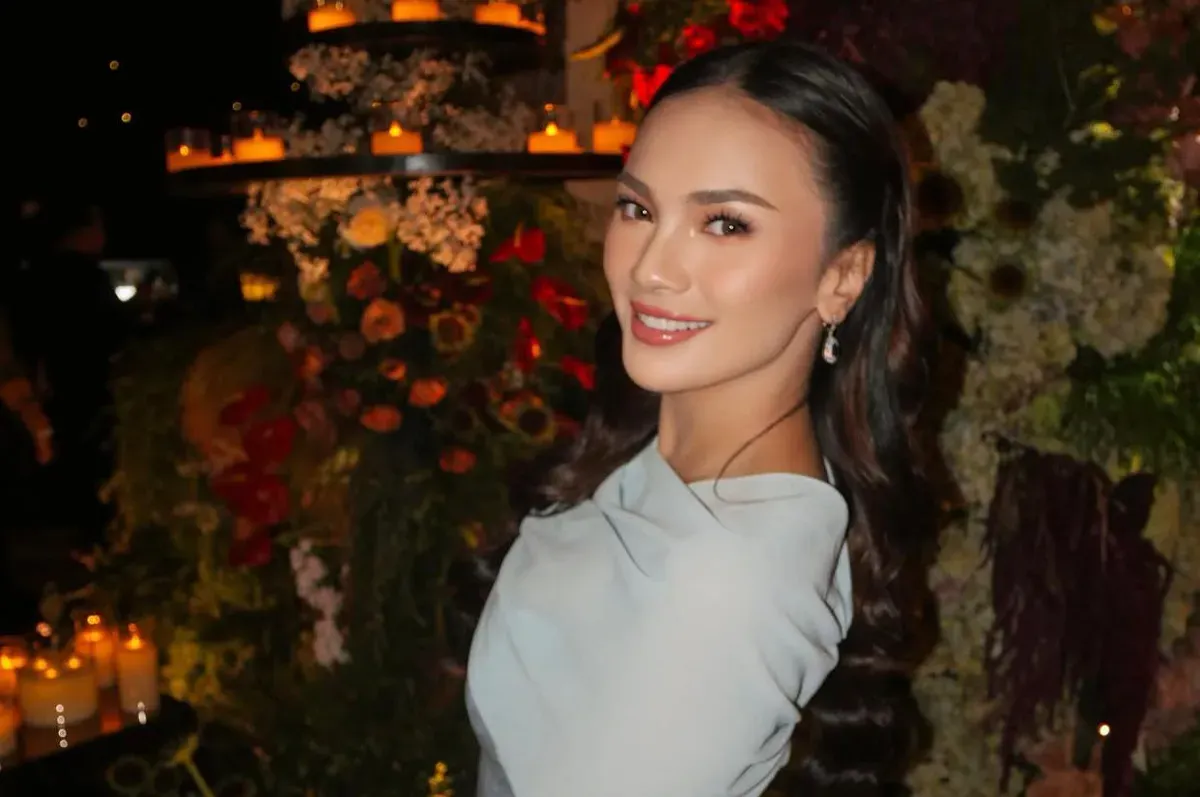 Violenzia Jeanette yang tengah menjadi sorotan usai membagikan Instagram Story yang menampilkan dirinya bersama Rebecca Klopper karena foto tersebut ternyata diambil bertiga bersama Fuji. (Sumber: Instagram/@violenzoajean)