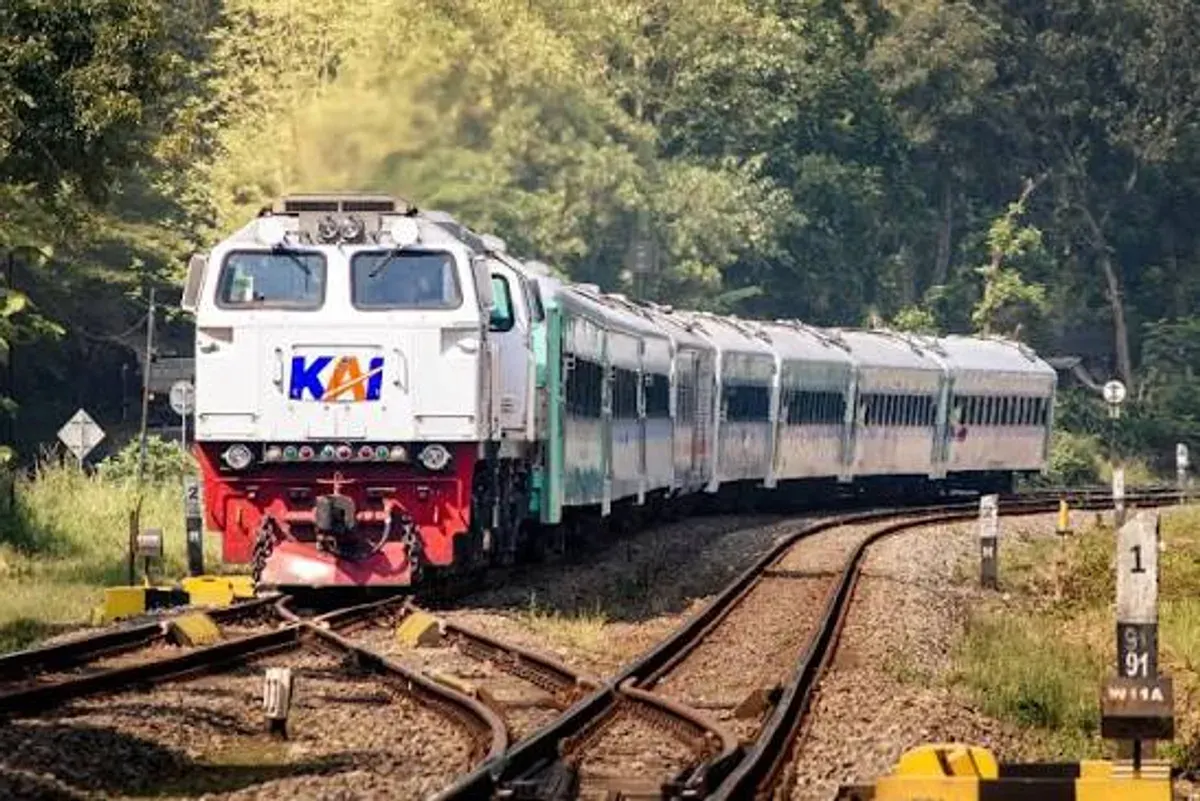 Ilustrasi kereta KAI. Kalimat "bout to attempt, sorry if your train got delayed" menjadi viral (Sumber: Wikimedia Commons)