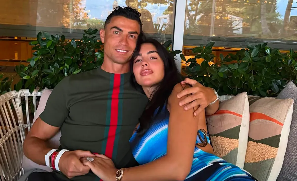 Cristiano Ronaldo dan Georgina Rodriguez resmi menikah dalam upacara privat yang digelar di Cascais, Portugal. (Sumber: Instagram/@cristiano)