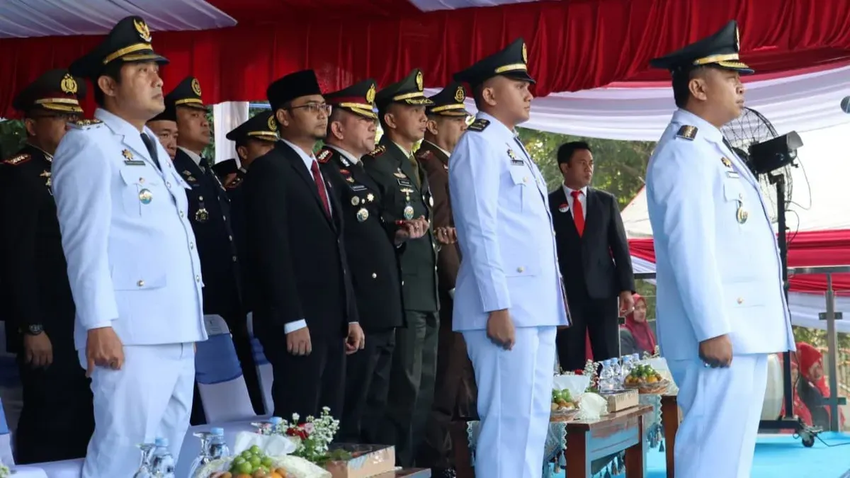 Wali Kota Depok, Supian Suri memimpin upacara HUT ke-81 RI di Lapangan Depok Open Space, Balai Kota Depok, Senin, 17 Agustus 2026. (Sumber: Dok. Istimewa)