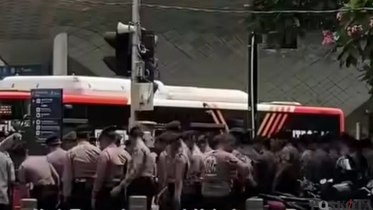 Polda Metro Jaya tangkap 21 orang jelang aksi demo BEM UI hari ini, Selasa, 18 Agustus 2026 di Jakarta. (Sumber: Poskota)