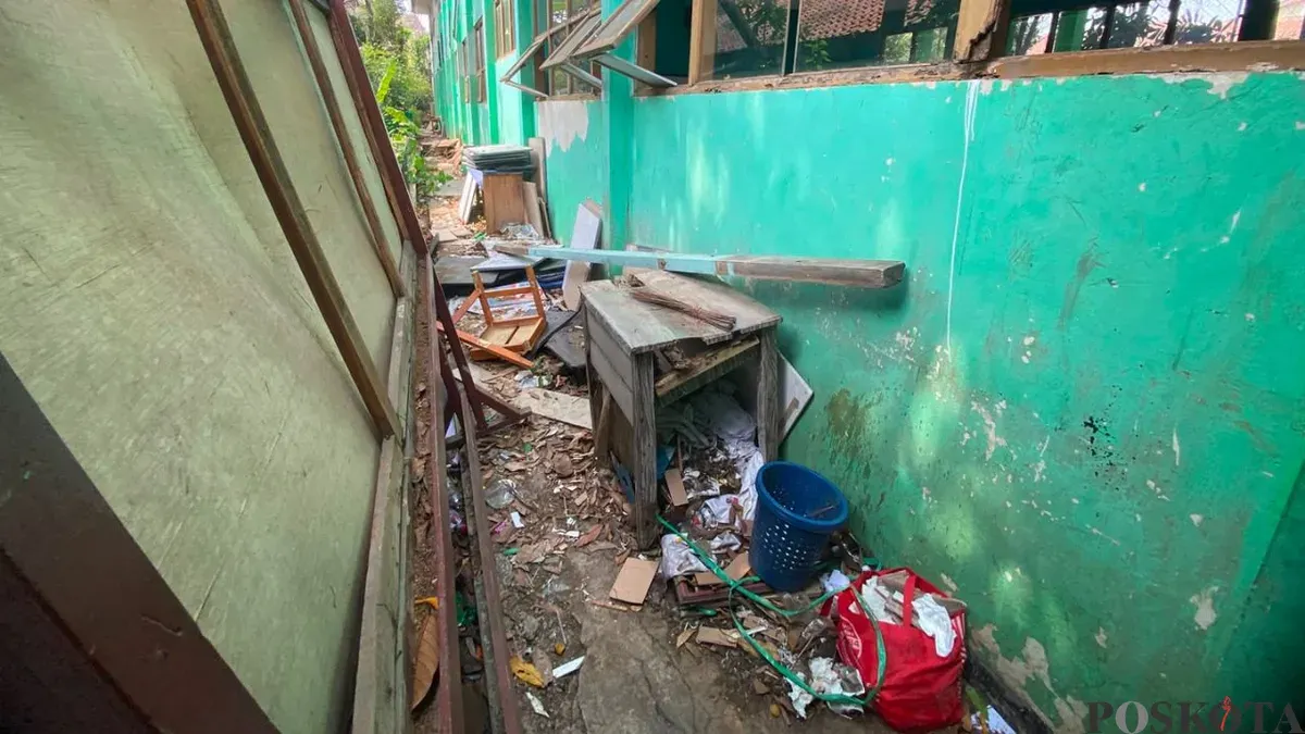 Kondisi SMPN 2 Ngamprah, Kabupaten Bandung Barat. (Sumber: Poskota/Gatot Poedji Utomo)
