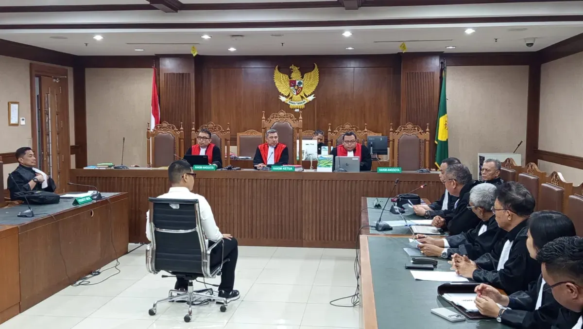 Terdakwa dugaan pemerasan Bangun Paulus Tudungta mengikuti sidang eksepsi di Pengadilan Negeri Jakarta Pusat, Rabu (19/8/2026). (Sumber: Istimewa)