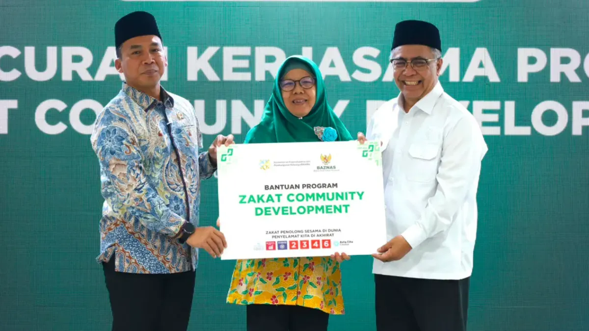 Potret BAZNAS dan Kementerian Kependudukan dan Pembangunan Keluarga/BKKBN saat meluncurkan program Zakat Community Development (ZCD). (Sumber: Istimewa)