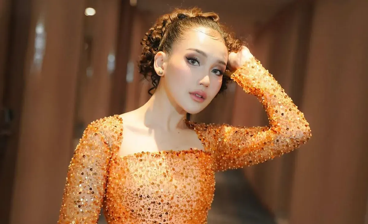 Ayu Ting Ting mengungkap syarat bagi Kevin Gusnadi jika ingin melangkah ke jenjang pernikahan. (Sumber: Instagram/@ayutingting92)