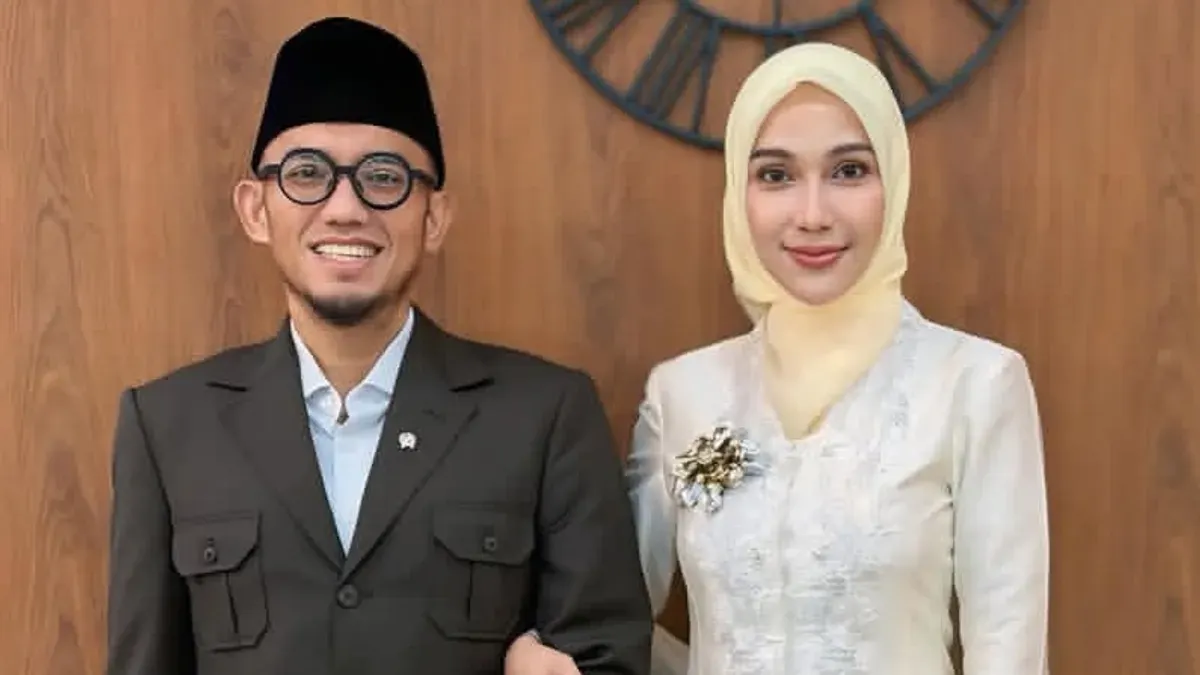 Profil dan biodata Dokter Naya, istri Wamenhaj Danhil Anzar yang dituding pelakor. (Sumber: Instagram/@dok.nay)