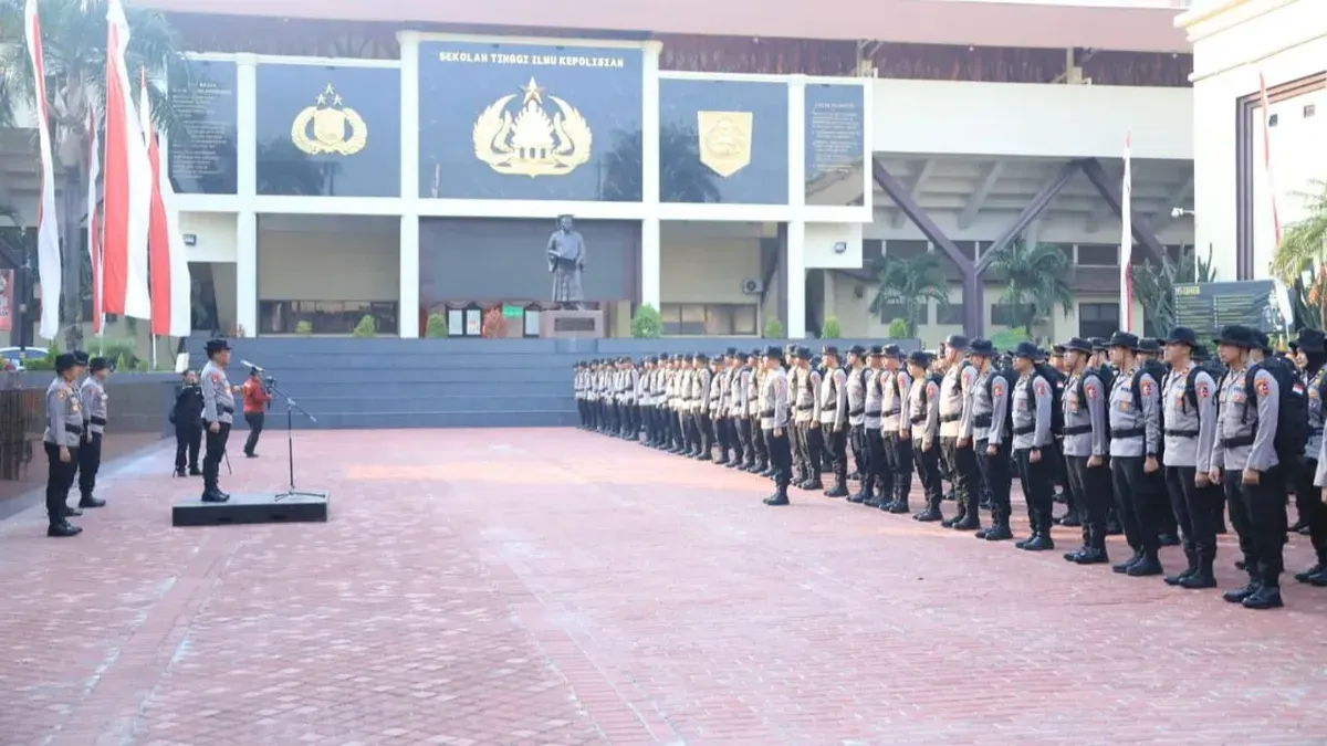 Polri mengerahkan 403 personel Satgas Penyuluhan dan Edukasi Pencegahan Karhutla ke delapan wilayah Polda, Rabu, 26 Agustus 2026. (Sumber: Dok. Polri)