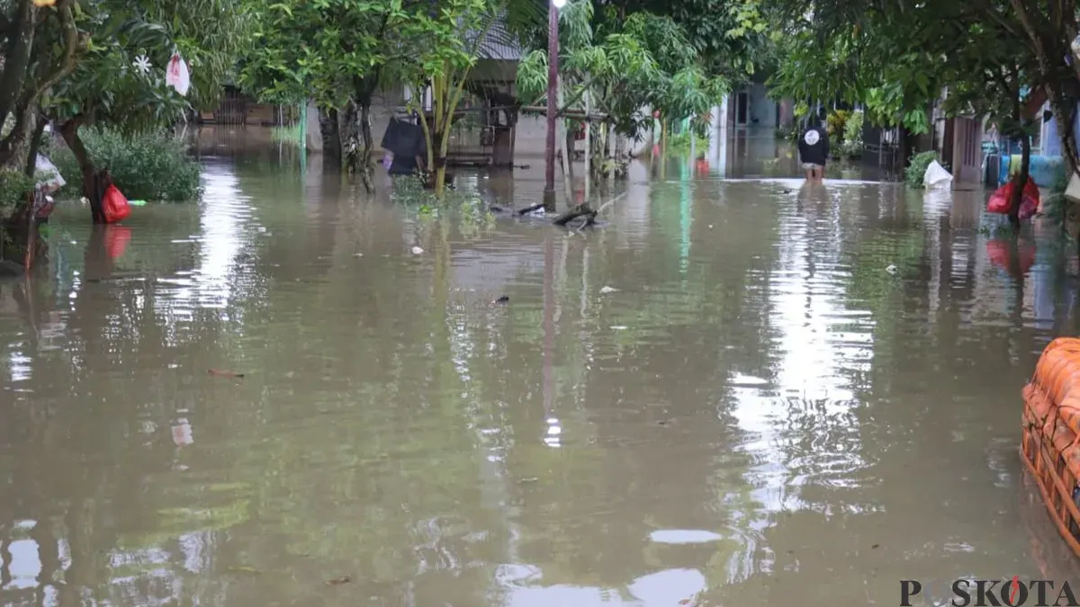 Situasi banjir di wilayah Kabupaten Tangerang. (Sumber: Poskota/Veronica Prasetio)