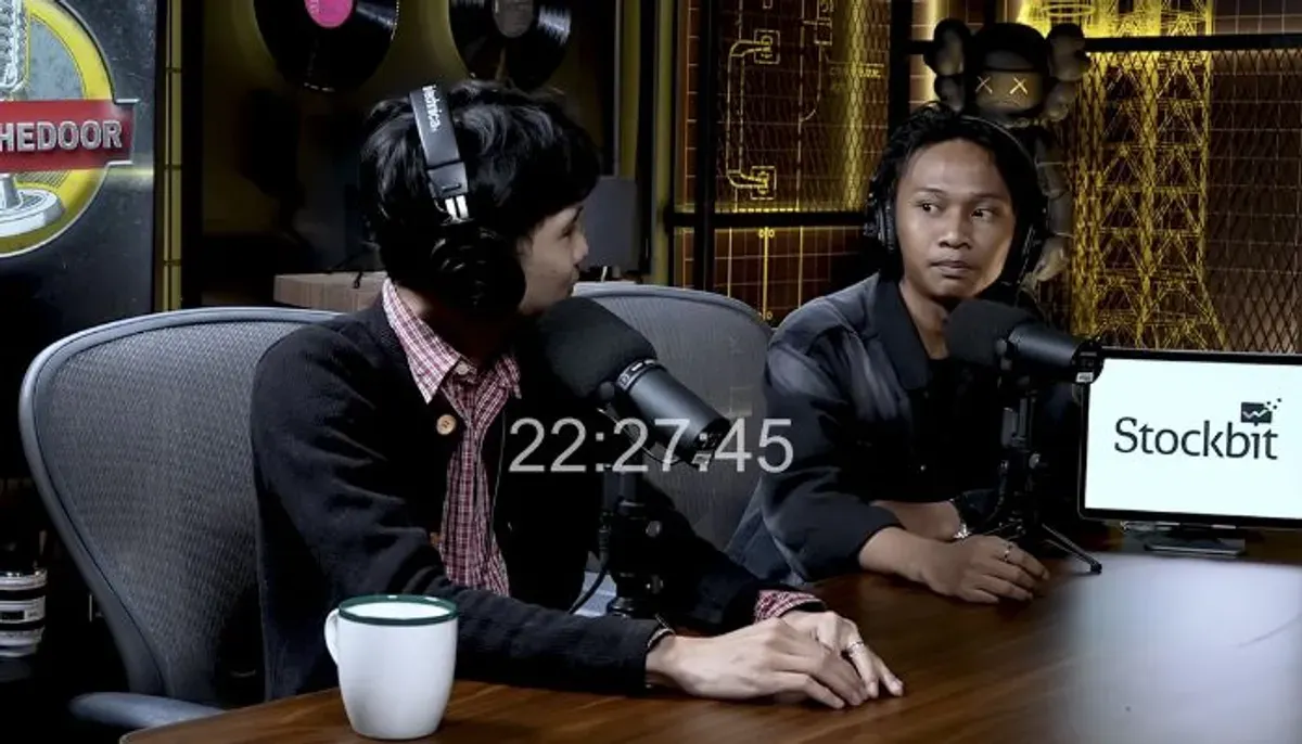 Video Fajar Sadboy diludahi Indra Frimawan viral di media sosial. (Sumber: YouTube/Deddy Corbuzier)