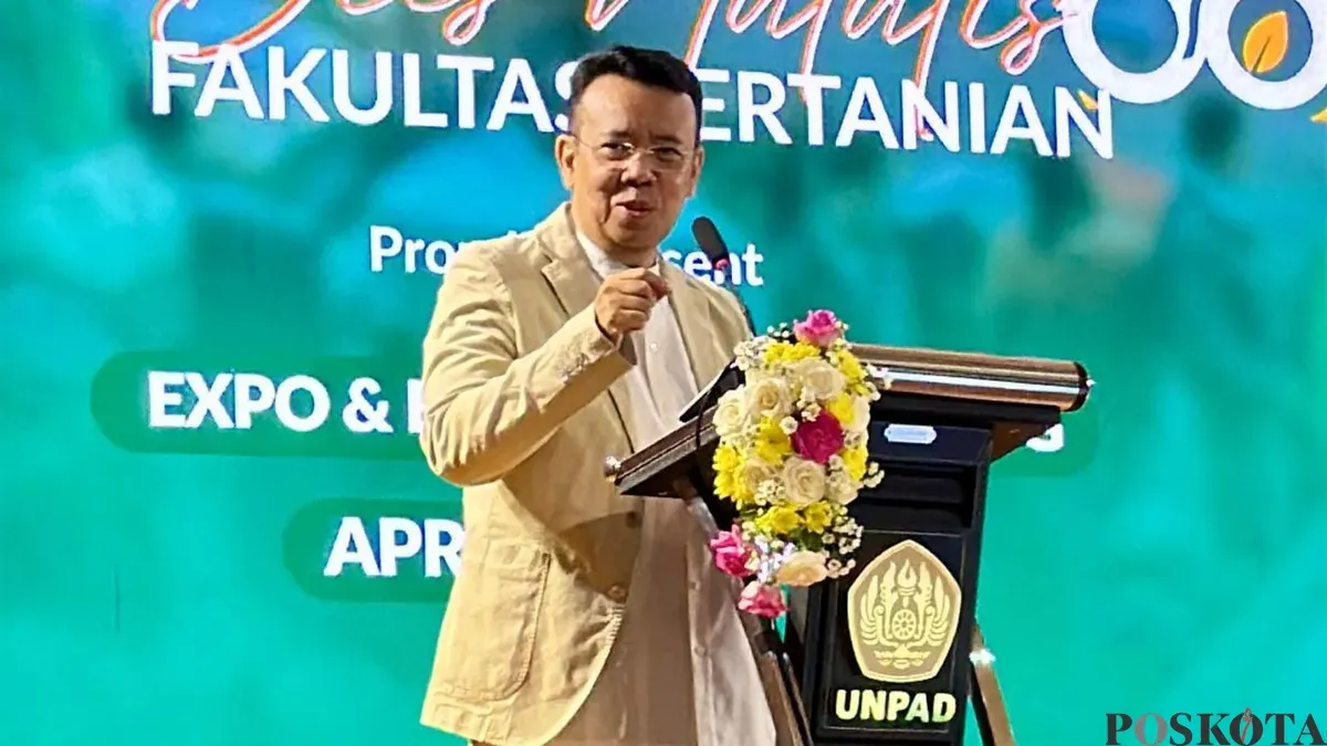 Guru Besar UIN Syarif Hidayatullah Achmad Tjachja Nugraha. (Sumber: Poskota/Gatot Poedji Utomo)