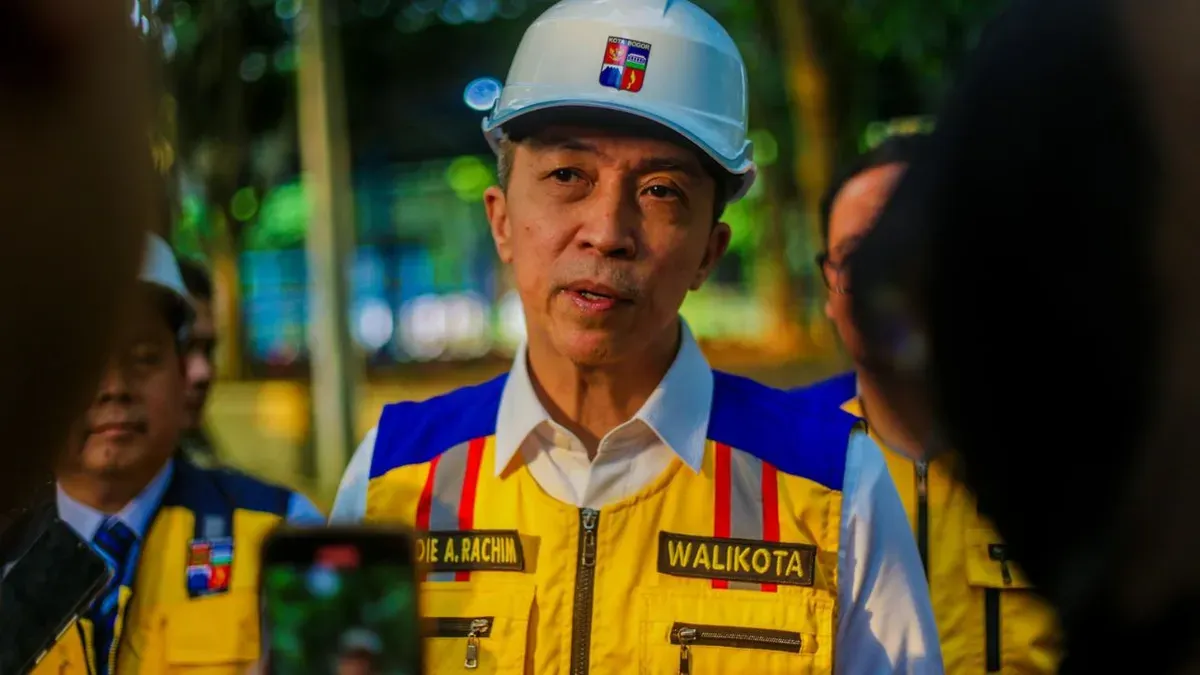 Wali Kota Bogor, Dedie A. Rachim saat memberikan keterangan pers. (Sumber: Pemkot Bogor)