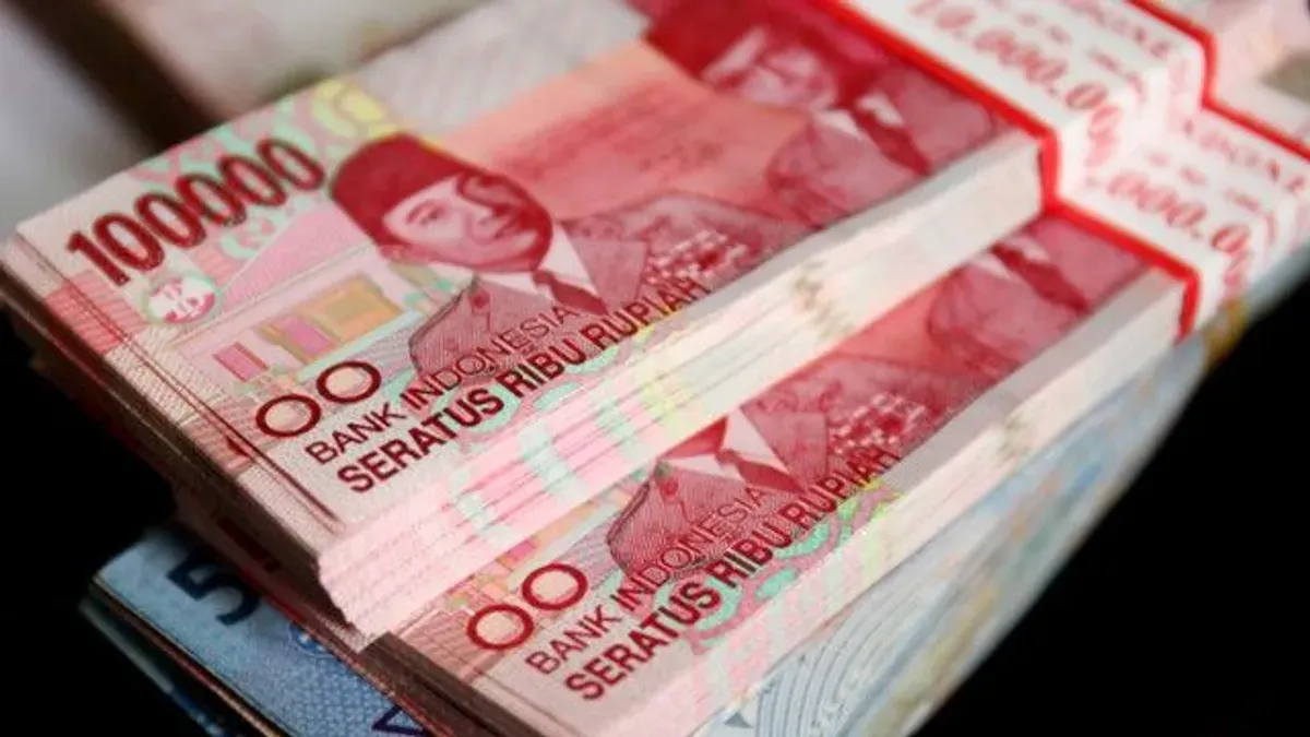 Pegawai Negeri Sipil (PNS) akan menerima pencairan 3 tambahan penghasilan per 1 Maret 2026. (Sumber: Pinterest)