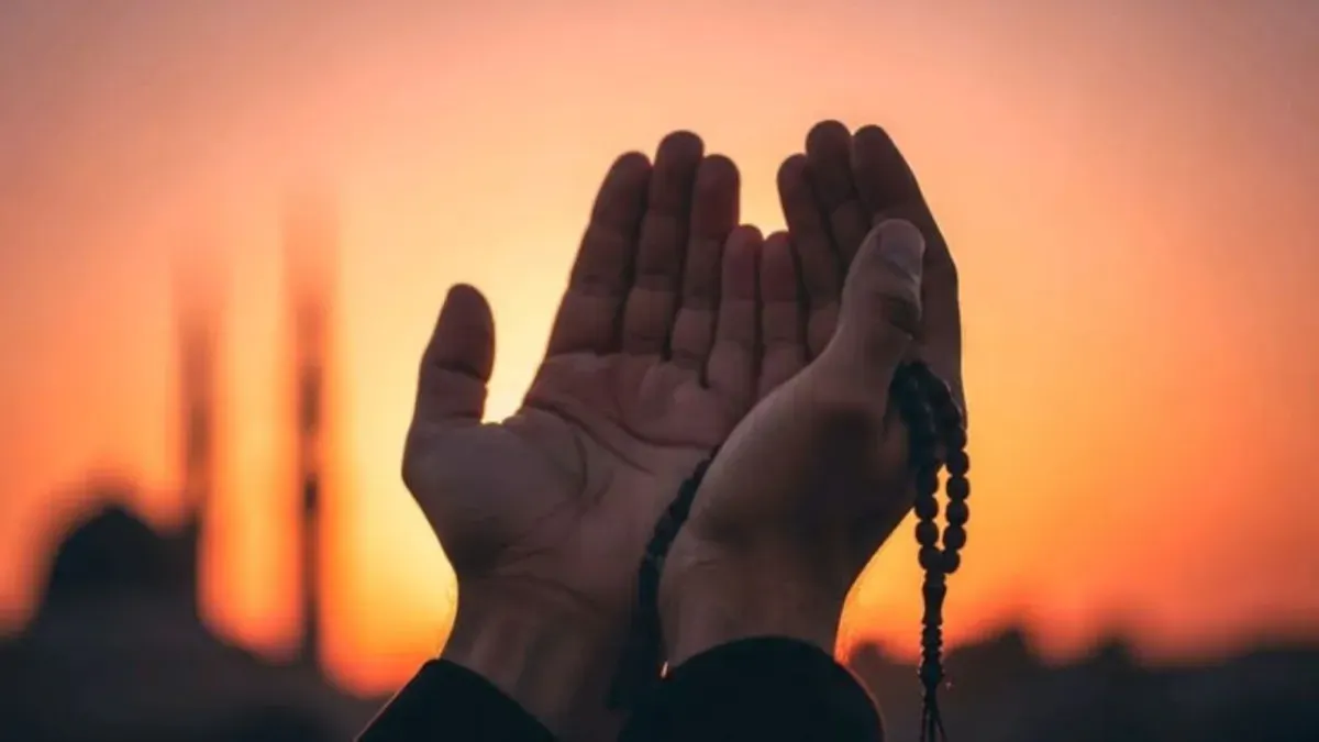 Amalan Rasulullah SAW saat awal Ramadhan (Sumber: Pinterest/MM Studio)
