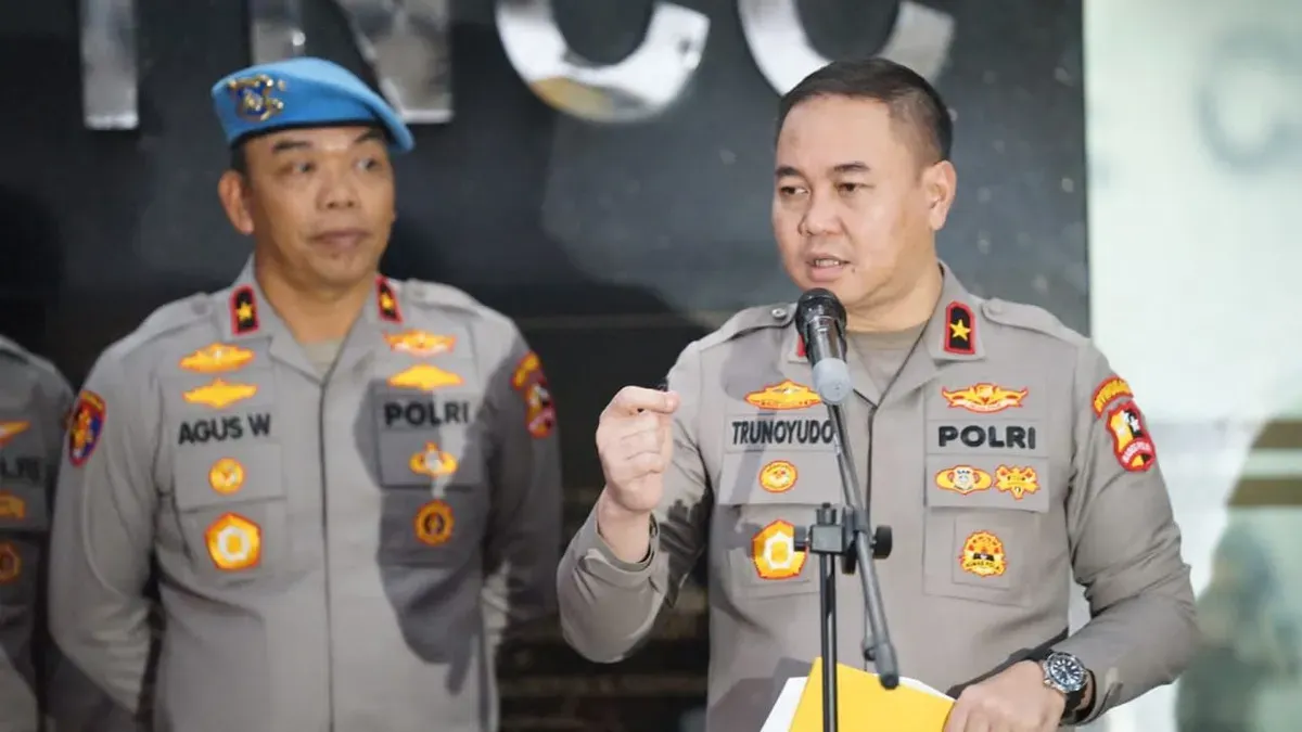Kepala Biro Penerangan Masyarakat (Karo Penmas) Divisi Humas Polri, Trunoyudo Wisnu Andiko, saat konferensi pers di Mabes Polri, Kamis, 19 Februari 2026. (Sumber: Dok. Mabes Polri)