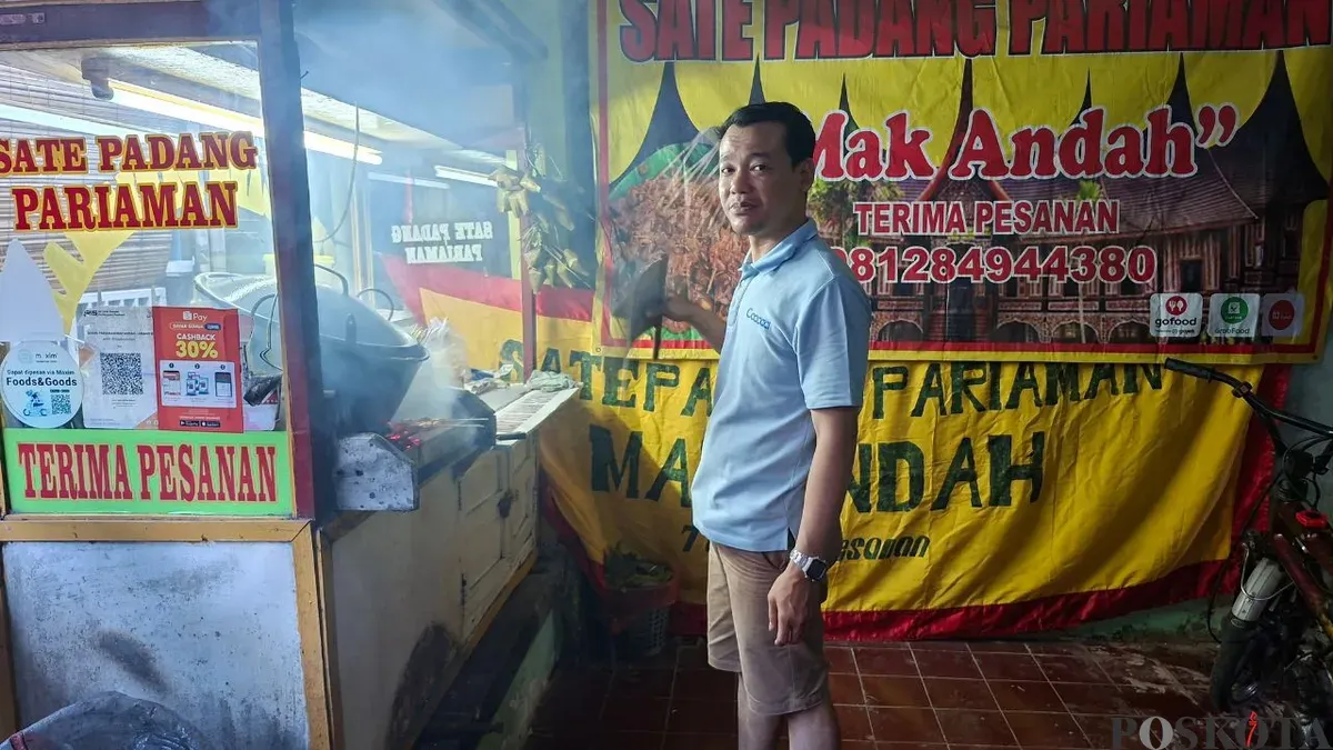 Rekomendasi kuliner Ramadhan, Sate Padang Pariaman Mak Andah. (Sumber: Poskota/Angga Pahlevi)