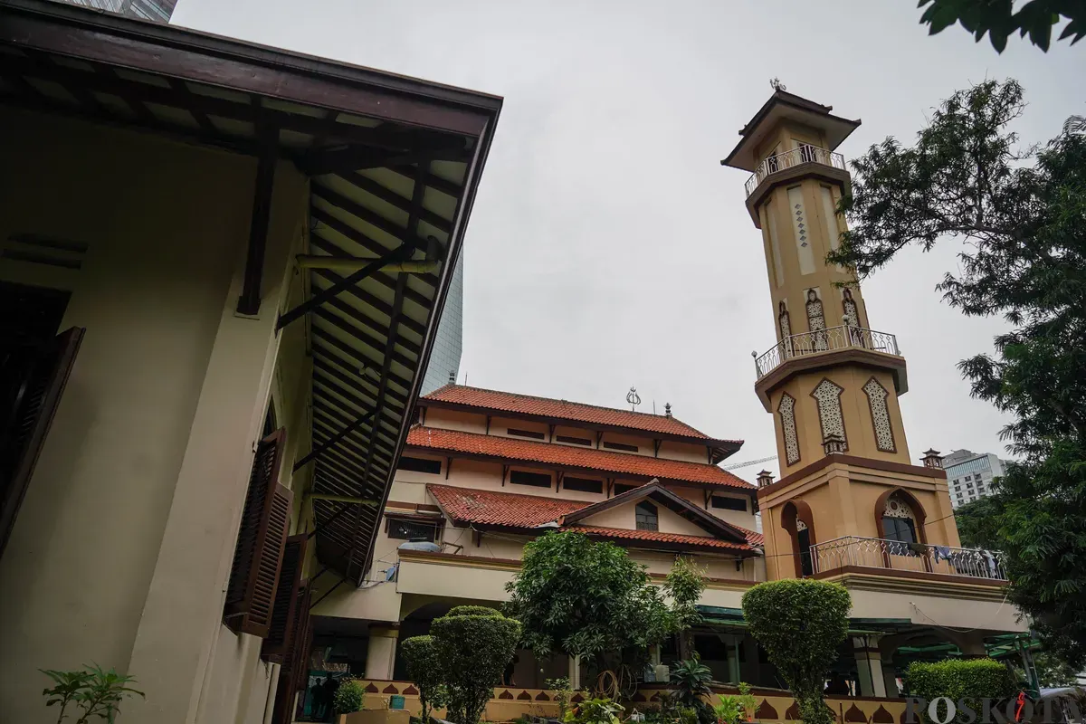 Suasana Masjid Hidayatullah, Kuningan, Jakarta Selatan, Kamis, 19 Februari 2026. (Sumber: Poskota/Bilal Nugraha Ginanjar)