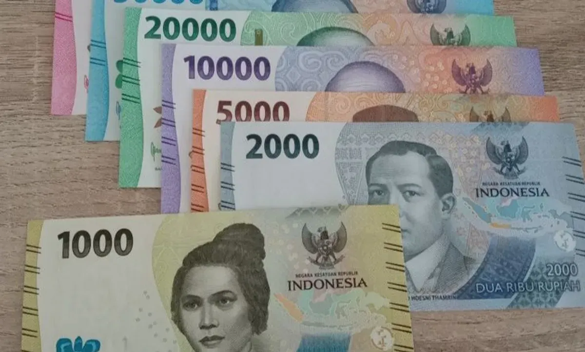 Uang pecahan kecil yang mulai diburu masyarakat menjelang Lebaran 2026 (Sumber: Pinterest)