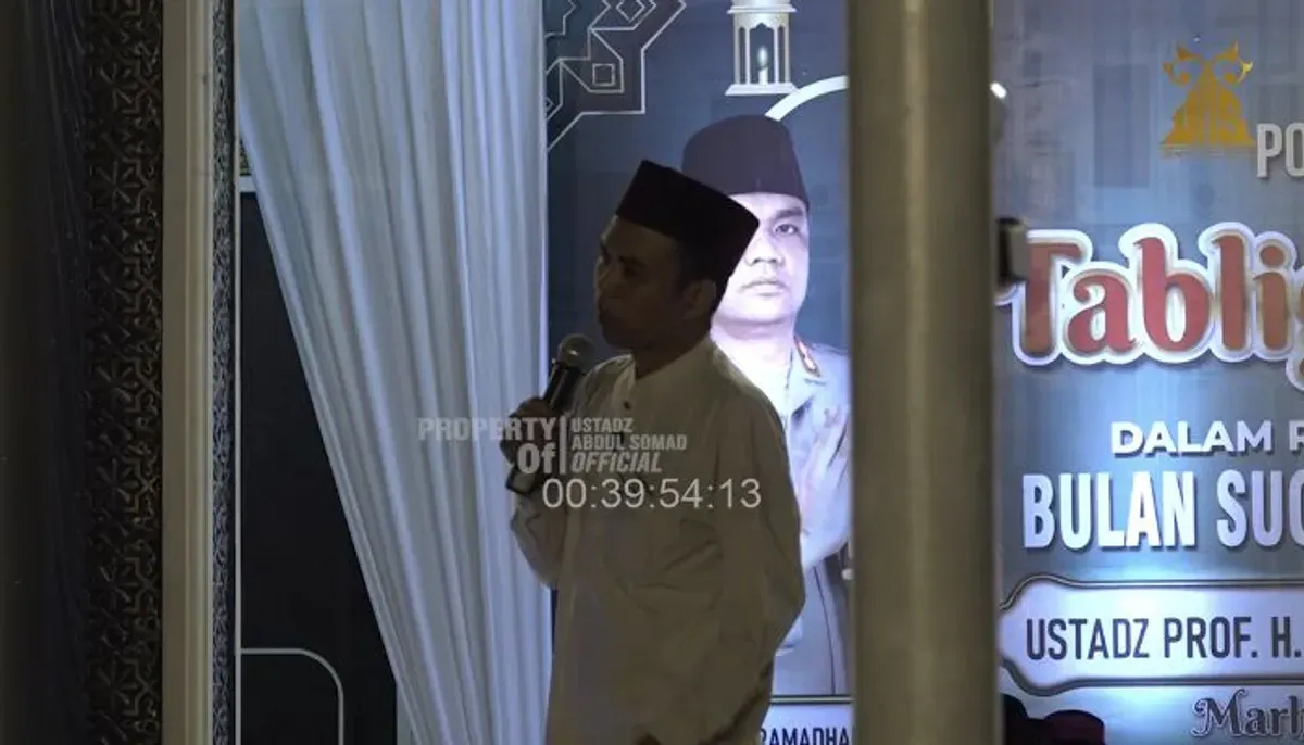 Ustadz Abdul Somad mengajak umat Muslim memperbanyak sedekah, meneladani budaya berbagi, serta menjaga kepedulian sosial sepanjang bulan puasa. (Sumber: YouTube/Ustadz Abdul Somad Official)