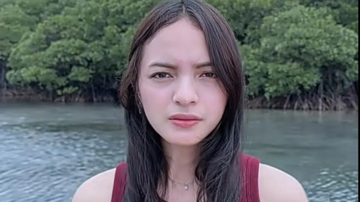 Profil Bunga Sartika host spill skincare viral yang memutuskan mundur dari Quezelhere. (Sumber: TikTok/bungasartika)